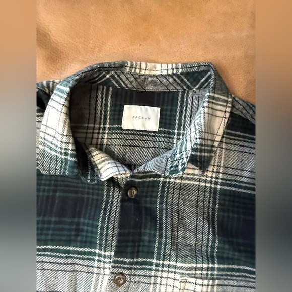 Pacsun Green Plaid Flannel Button Down Shirt Men’s Size Medium - Picture 4 of 6
